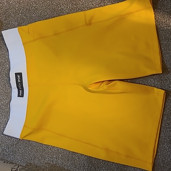 NWT Sculpted Bike Shorts - Picture 4 of 7